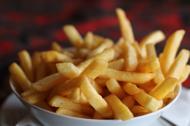 can french fries cause acne?